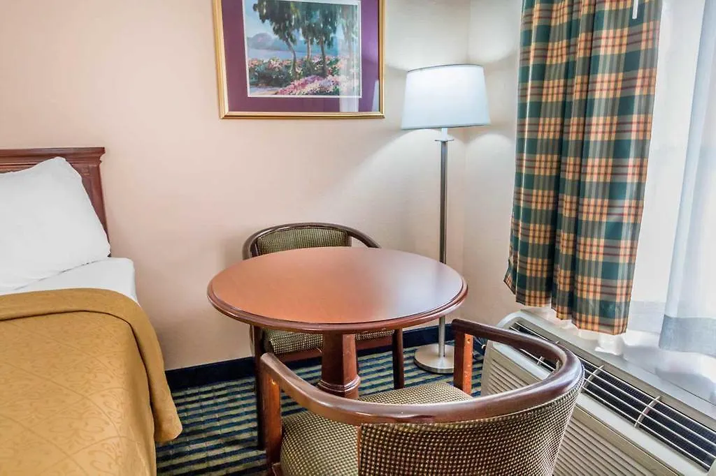 Quality Inn Savannah I-95